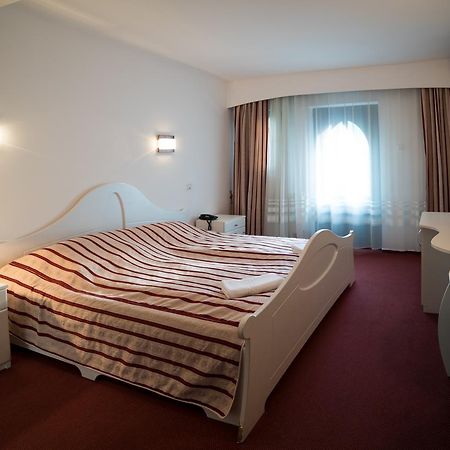 Hotel Marion Padurea Rotunda*** Reghin Buitenkant foto