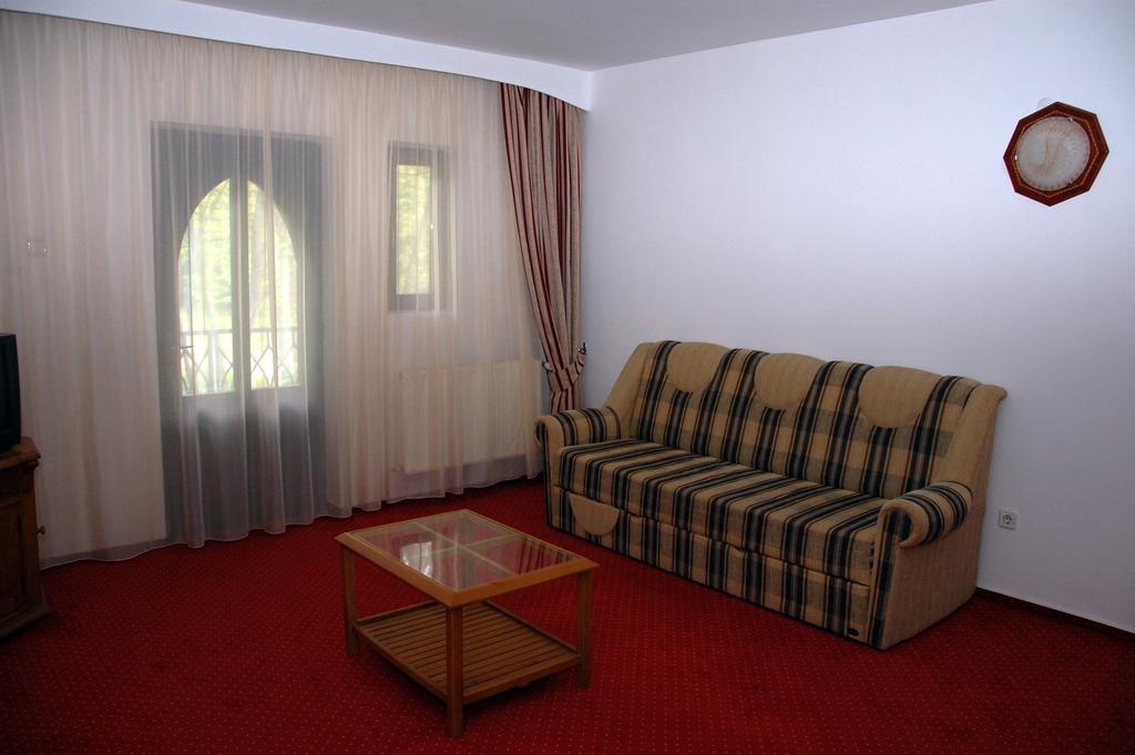 Hotel Marion Padurea Rotunda*** Reghin Buitenkant foto