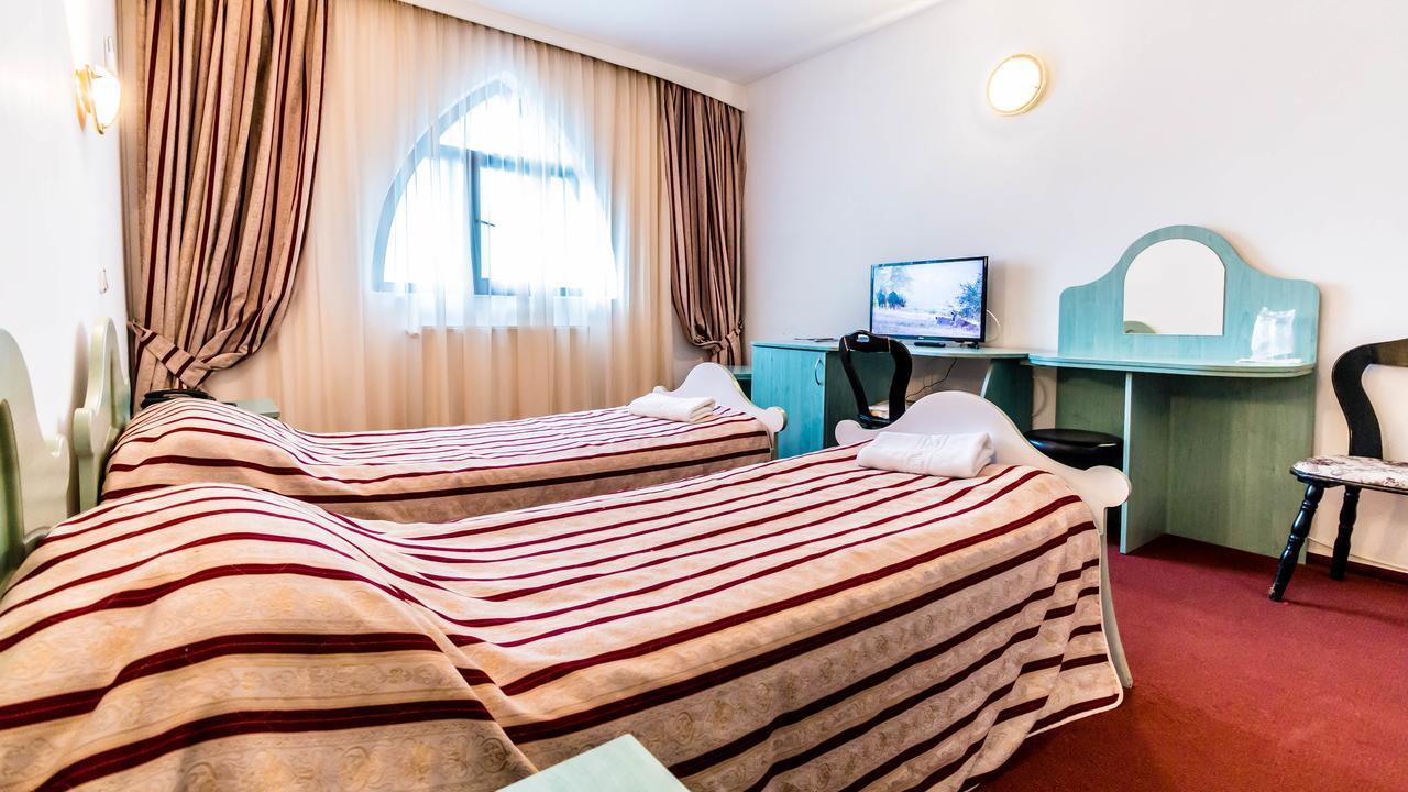 Hotel Marion Padurea Rotunda*** Reghin Buitenkant foto